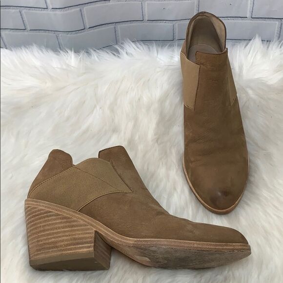 Eileen Fisher Sienna Suede Tan Booties Size 9 - Picture 1 of 8